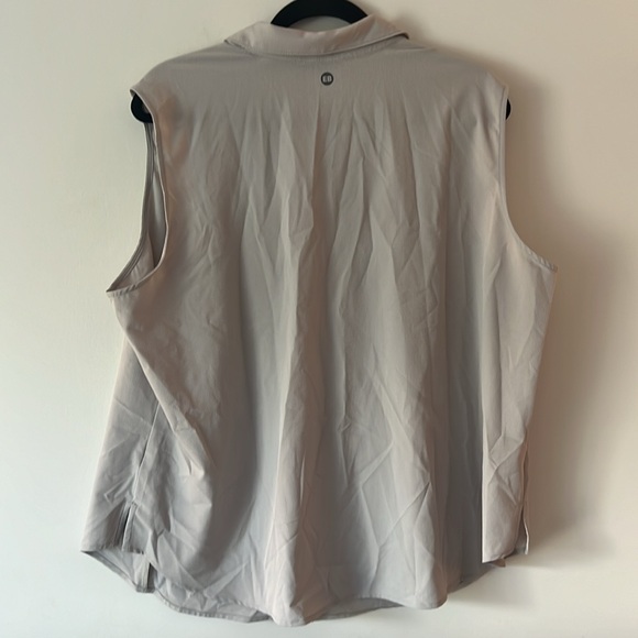 Eddie Bauer Women's Adventurer Sleeveless Shirt - Picture 5 of 6
